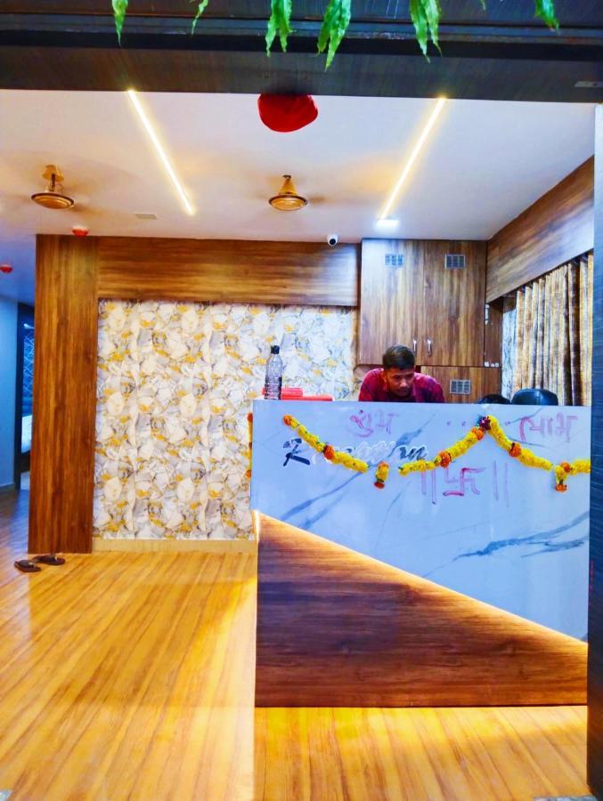 Hotel Mahi Batwa Екстер'єр фото